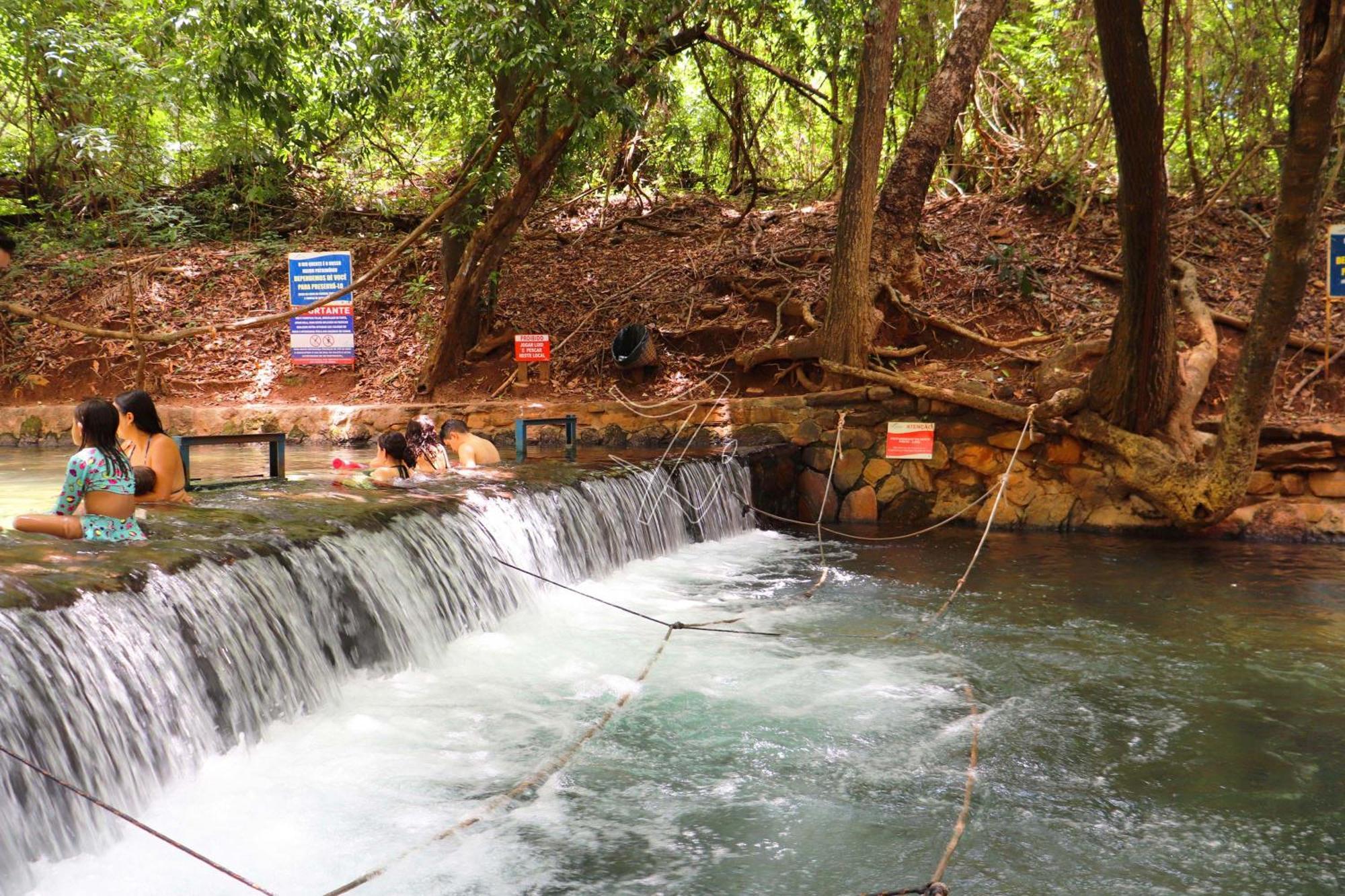 Águas da Serra TURISMO Rio Quente Esterno foto